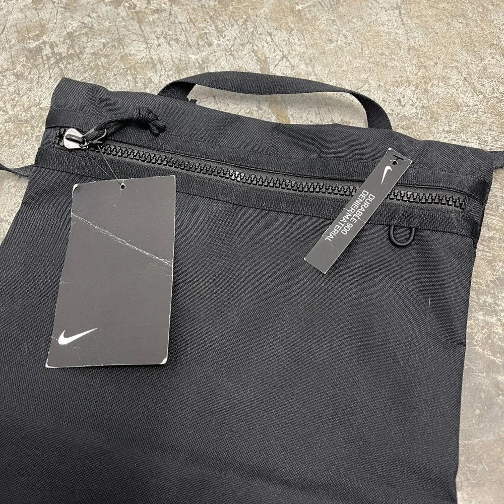 Nike Black 900 Denier Durable Drawstring Backpack Bag BA6146-010 NEW